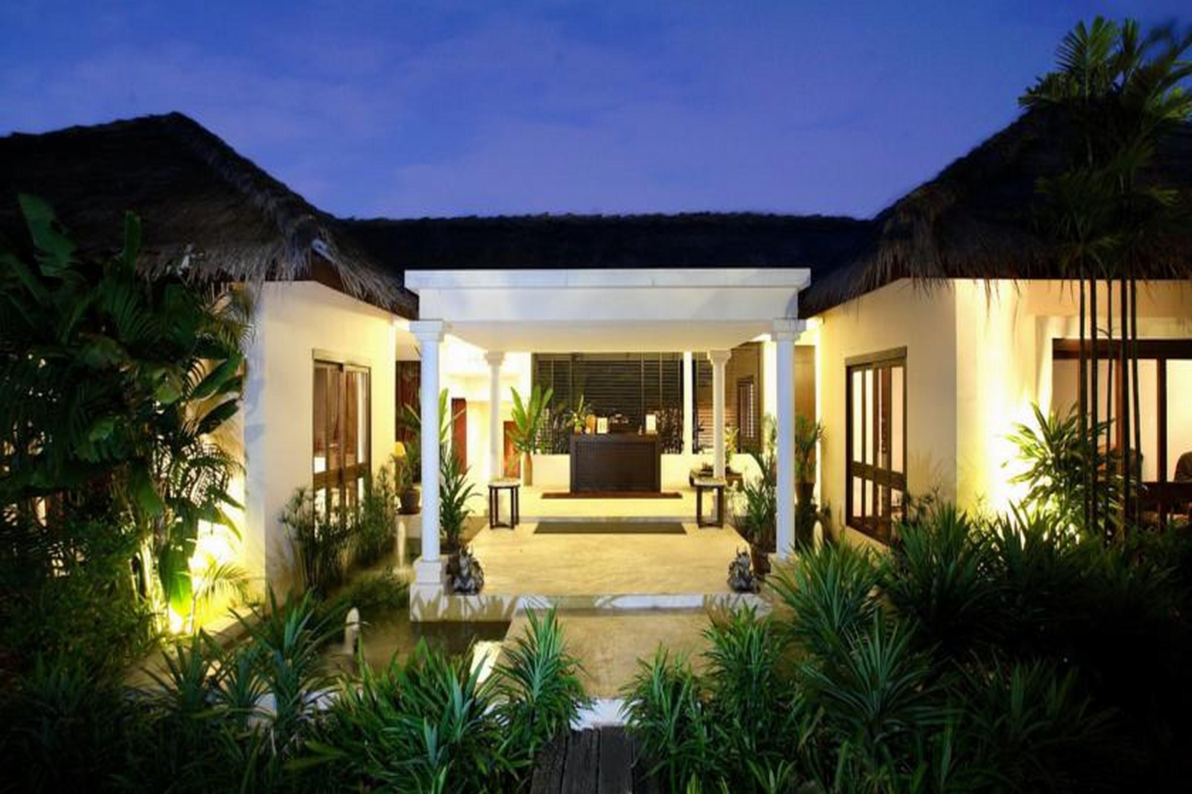 จันทร์ดารา รีสอร์ต แอนด์ สปา ภูเก็ต  Hotel Phuket ภายนอก รูปภาพ