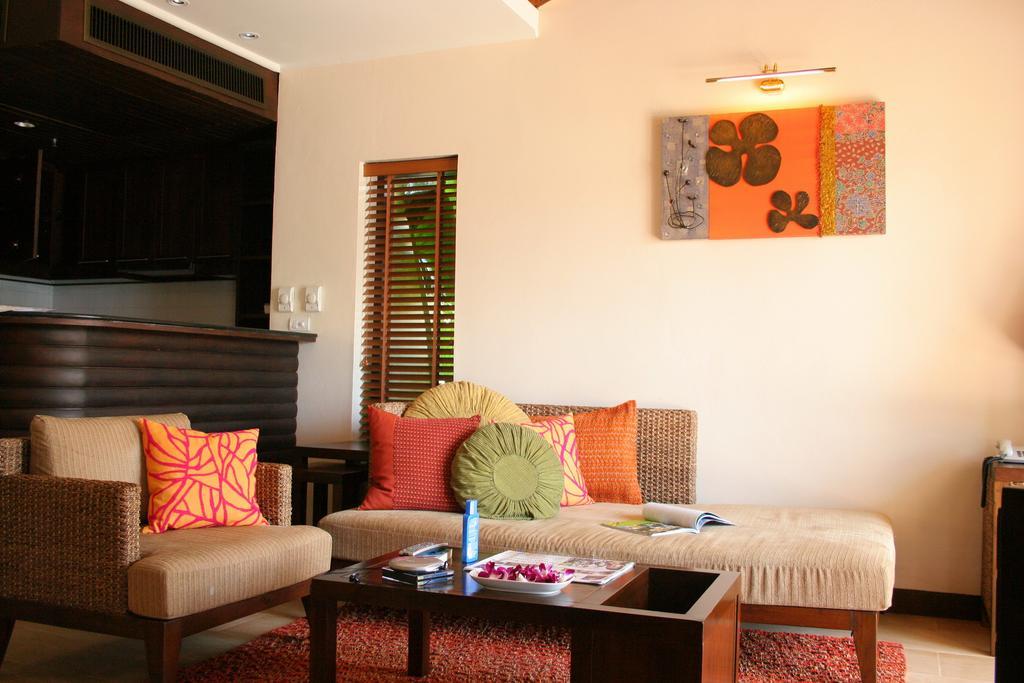 จันทร์ดารา รีสอร์ต แอนด์ สปา ภูเก็ต  Hotel Phuket ภายนอก รูปภาพ