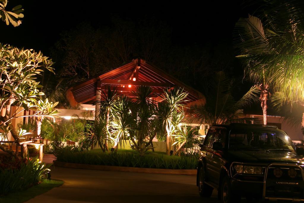 จันทร์ดารา รีสอร์ต แอนด์ สปา ภูเก็ต  Hotel Phuket ภายนอก รูปภาพ